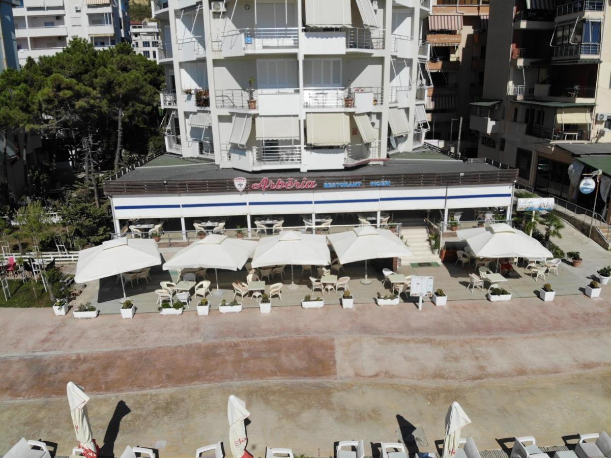 Villa Arberia Kryemëdhej Bagian luar foto