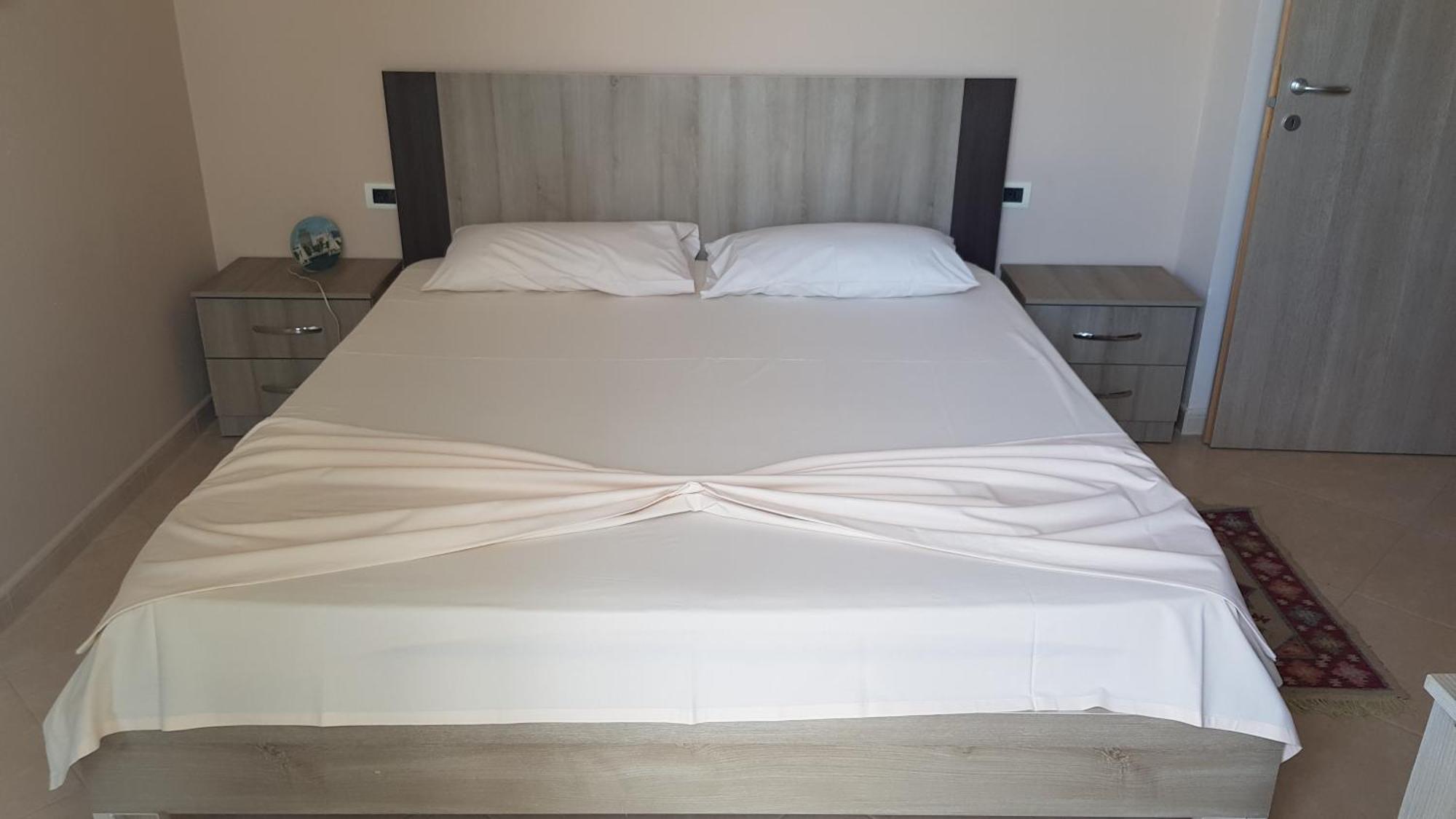 Villa Arberia Kryemëdhej Bagian luar foto