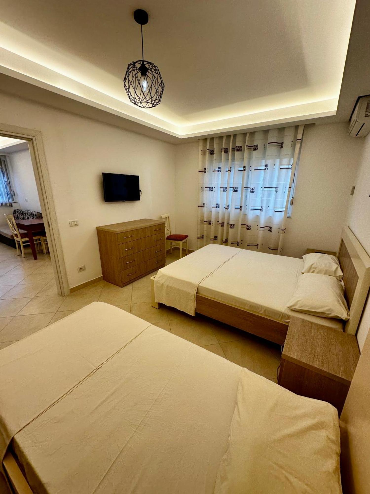 Villa Arberia Kryemëdhej Bagian luar foto