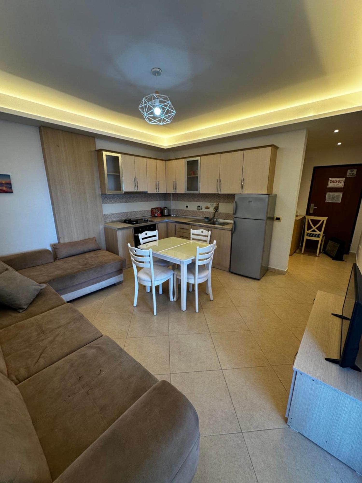 Villa Arberia Kryemëdhej Bagian luar foto